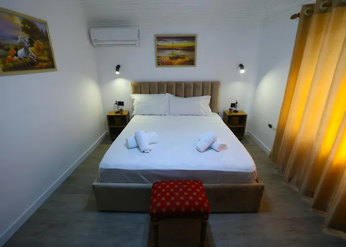 Alizee * Тирана